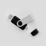 Dual Plug USB-Stick Twister Schwarz mit Stecker USB-A und USB-C (16 GB, USB3) unbedruckt.